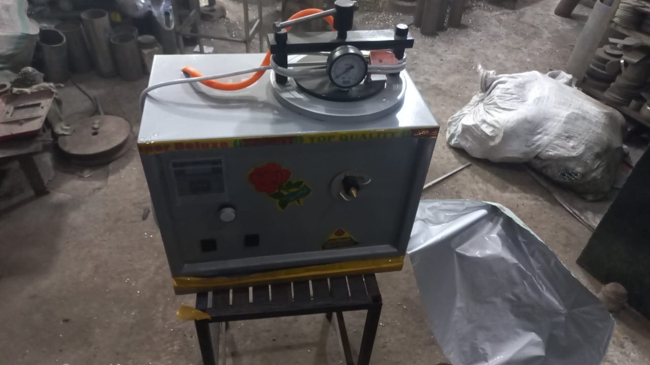 Wax Injector Machines manufactured by AHMAD ENGINEERING WORKS — detail shot